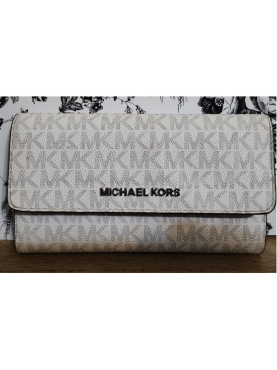 Michael Kors Handbags - Women's Michael Kors Wallet One Size White Beige Logo Print